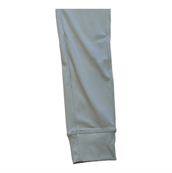 NWT Halara Couldful Air High Waisted Joggers In Basil - Picture 4 of 5